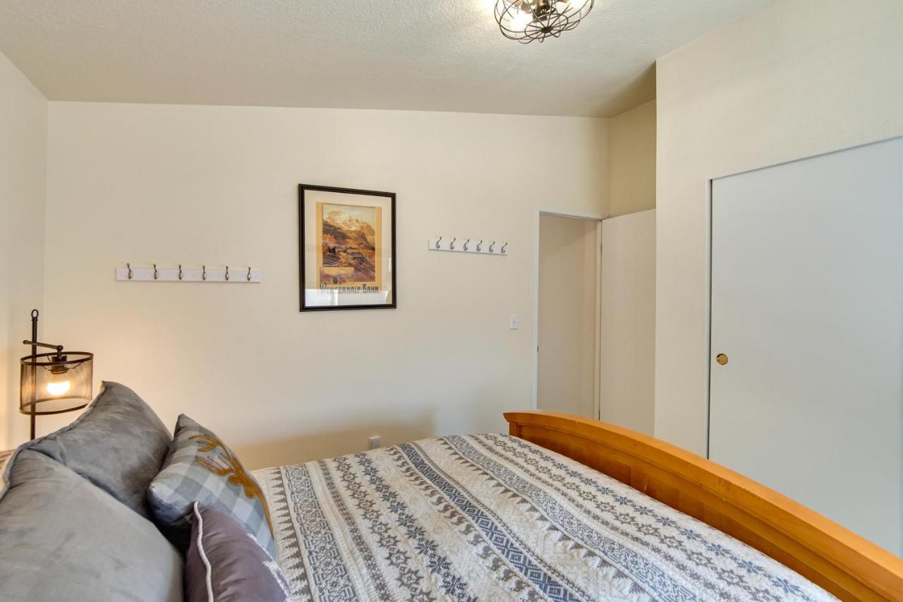 Riverfront Home With Deck, Near Mount Rainier! Packwood Extérieur photo