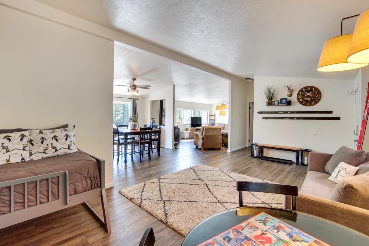 Riverfront Home With Deck, Near Mount Rainier! Packwood Extérieur photo