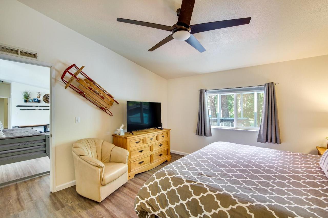 Riverfront Home With Deck, Near Mount Rainier! Packwood Extérieur photo